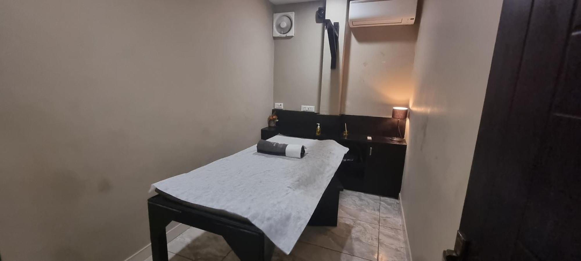 Praana Wellness Resort By Around Stays Rishīkesh Buitenkant foto