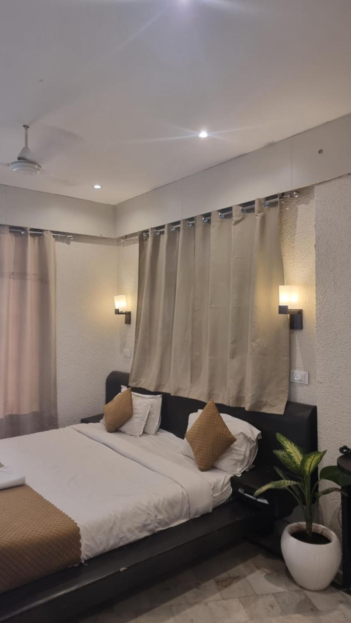 Praana Wellness Resort By Around Stays Rishīkesh Buitenkant foto
