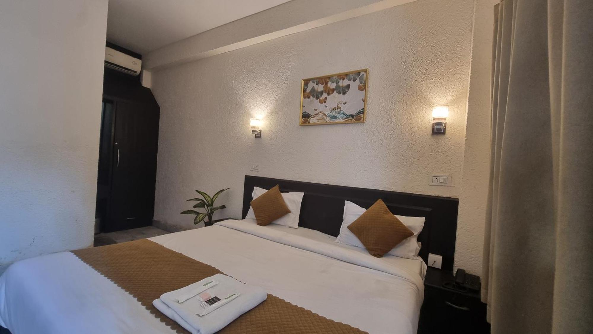 Praana Wellness Resort By Around Stays Rishīkesh Buitenkant foto