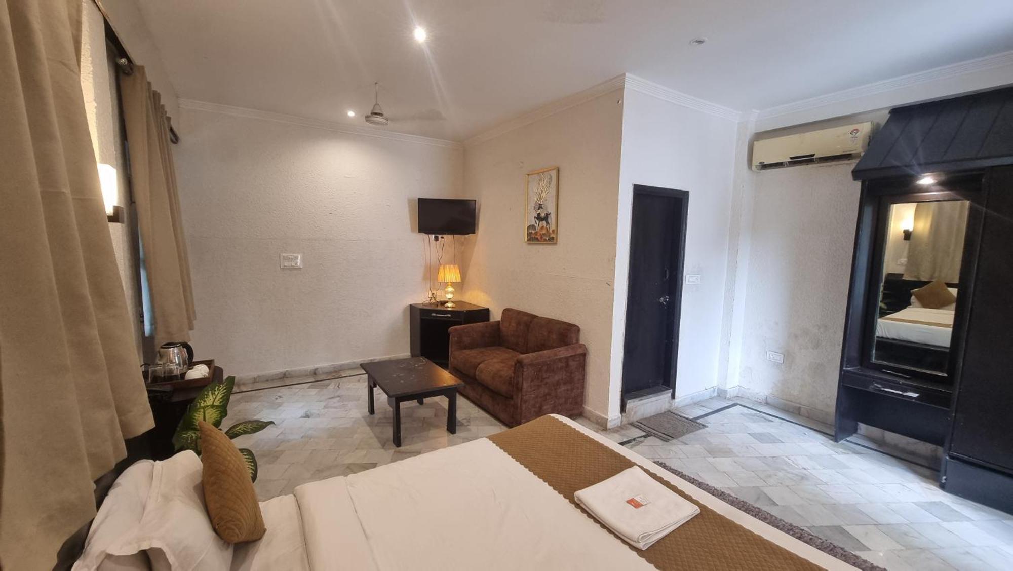 Praana Wellness Resort By Around Stays Rishīkesh Buitenkant foto