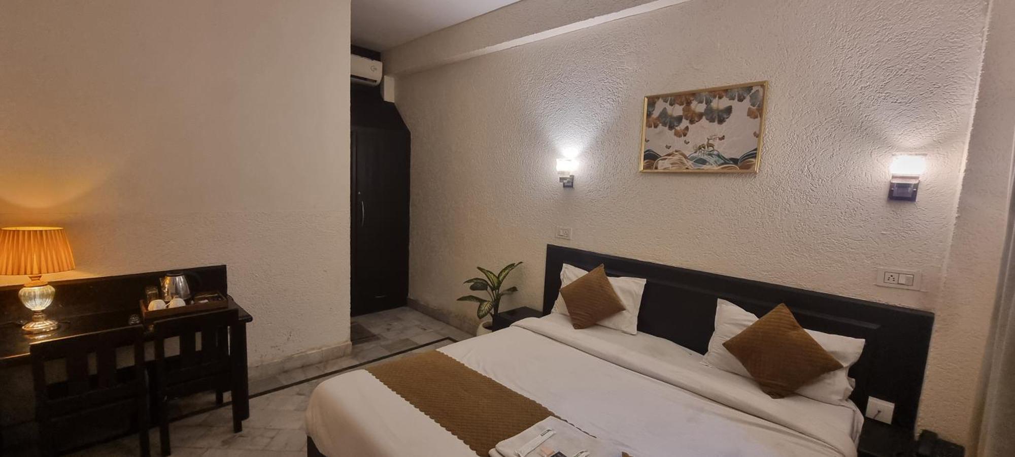Praana Wellness Resort By Around Stays Rishīkesh Buitenkant foto