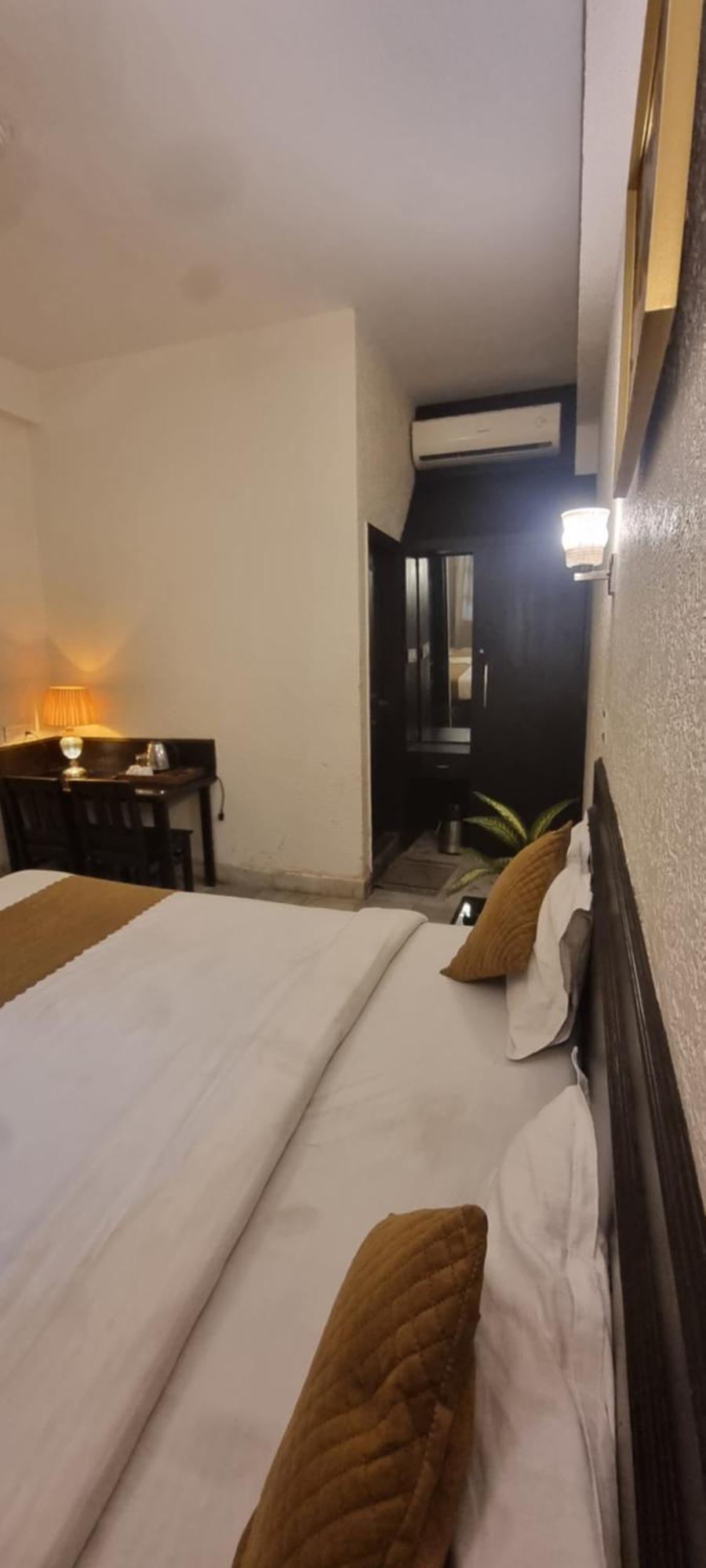 Praana Wellness Resort By Around Stays Rishīkesh Buitenkant foto
