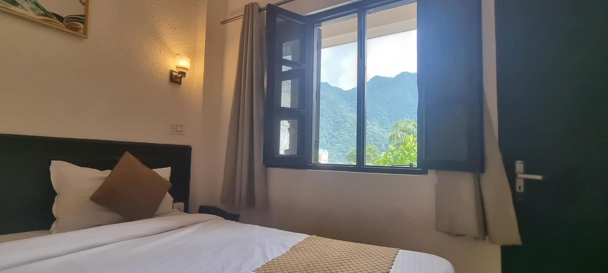 Praana Wellness Resort By Around Stays Rishīkesh Buitenkant foto