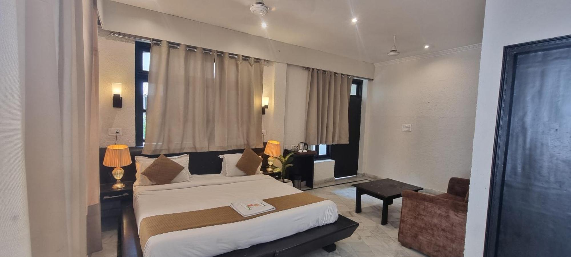 Praana Wellness Resort By Around Stays Rishīkesh Buitenkant foto
